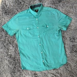 H&M Men’s Short Sleeve Button Down MEDIUM